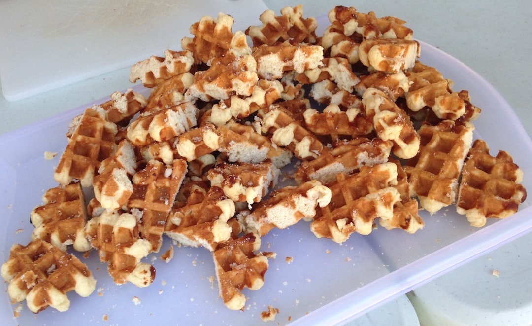 VAFLER: Grote Prijs serverer belgiske vafler under Norgescupfinalen. Foto: Ingeborg Scheve Second feed waffles 1200