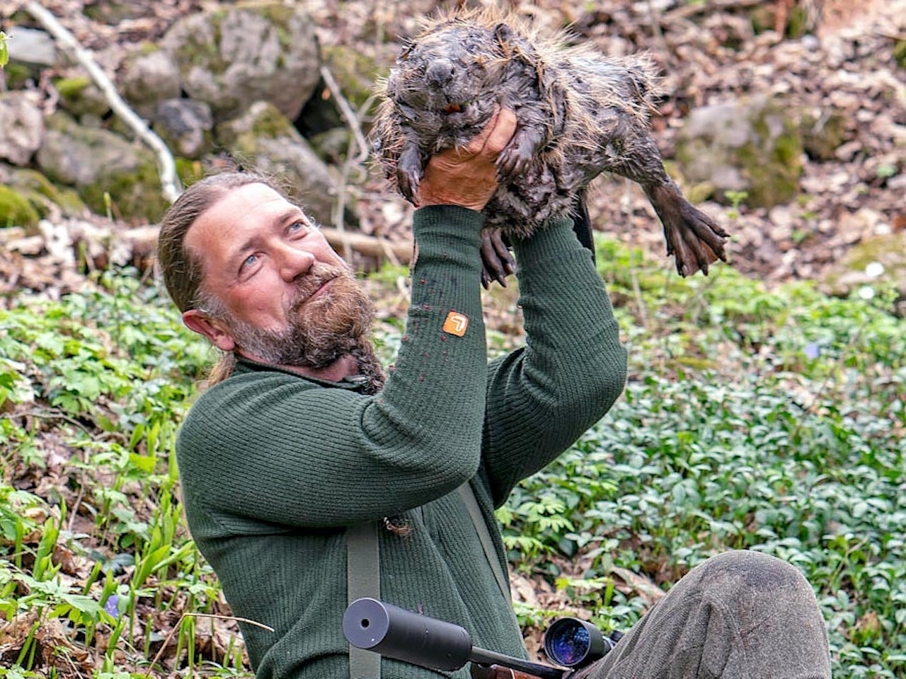 Det kan nesten virke som om jegerne er nedprioritert hos politiet, skriver redaktør Åsgeir Størdal. Lang behandlingstid våpensøknad