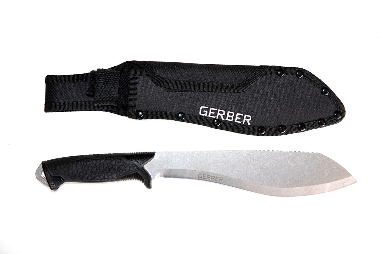 Hugstmaskin: Gerber Versafix er en gurkhahybrid som er godt egnet hvis hugging er en vanlig felt-syssel. test kniv, gerber Versafix