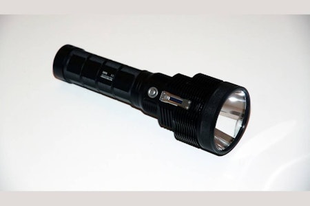 Bruker du Nitecore TM36 på maksimal lysstyrke vil man trolig se det fra månen! Foto: C. Hemmingby Bruker du Nitecore TM36 på maksimal lysstyrke vil man trolig se det fra månen! Foto: C. Hemmingby