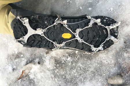 Snowline Chainsen Pro brodder på isen