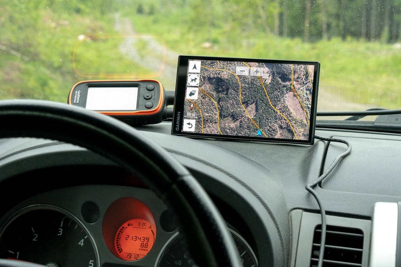 GARMIN DRIVETRACK 71: Du kan kjøpe til topo-kart, men ett års gratis BirdsEye gir deg mulighet til å laste ned mange satellittbilder. Garmin drivetrack 71 bilnavigator