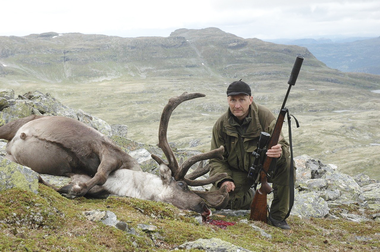 ADVARER MOT PASSIV HOLDNING: Hjorteviltprofessor og jeger Atle Mysterud advarer mot en “vente og se”-holdning, men er heller ikke tilhenger av full sanering på Hardangervidda. (Foto: Privat) Atle Mysterud UIO villreinjakt skvantesjuke