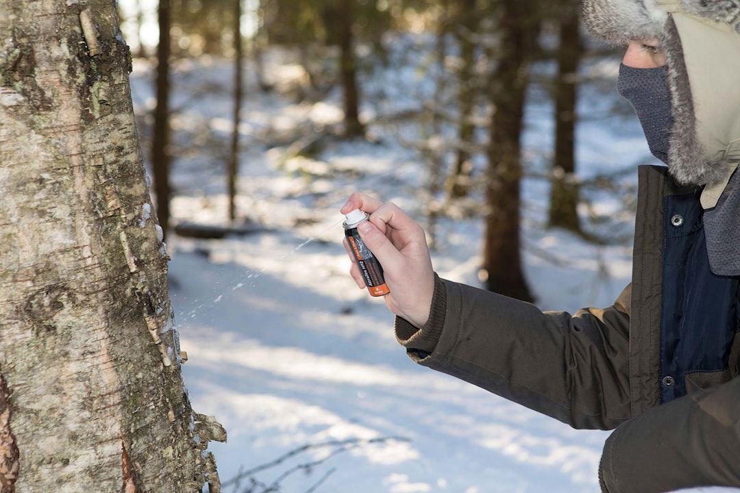 Attraktiv Attratec: Vi prøvde også luktmiddelet Attratec nr. 2, og sporene viste at revene var ekstra interesserte i dette. Test-forautomat-revjakt-4
