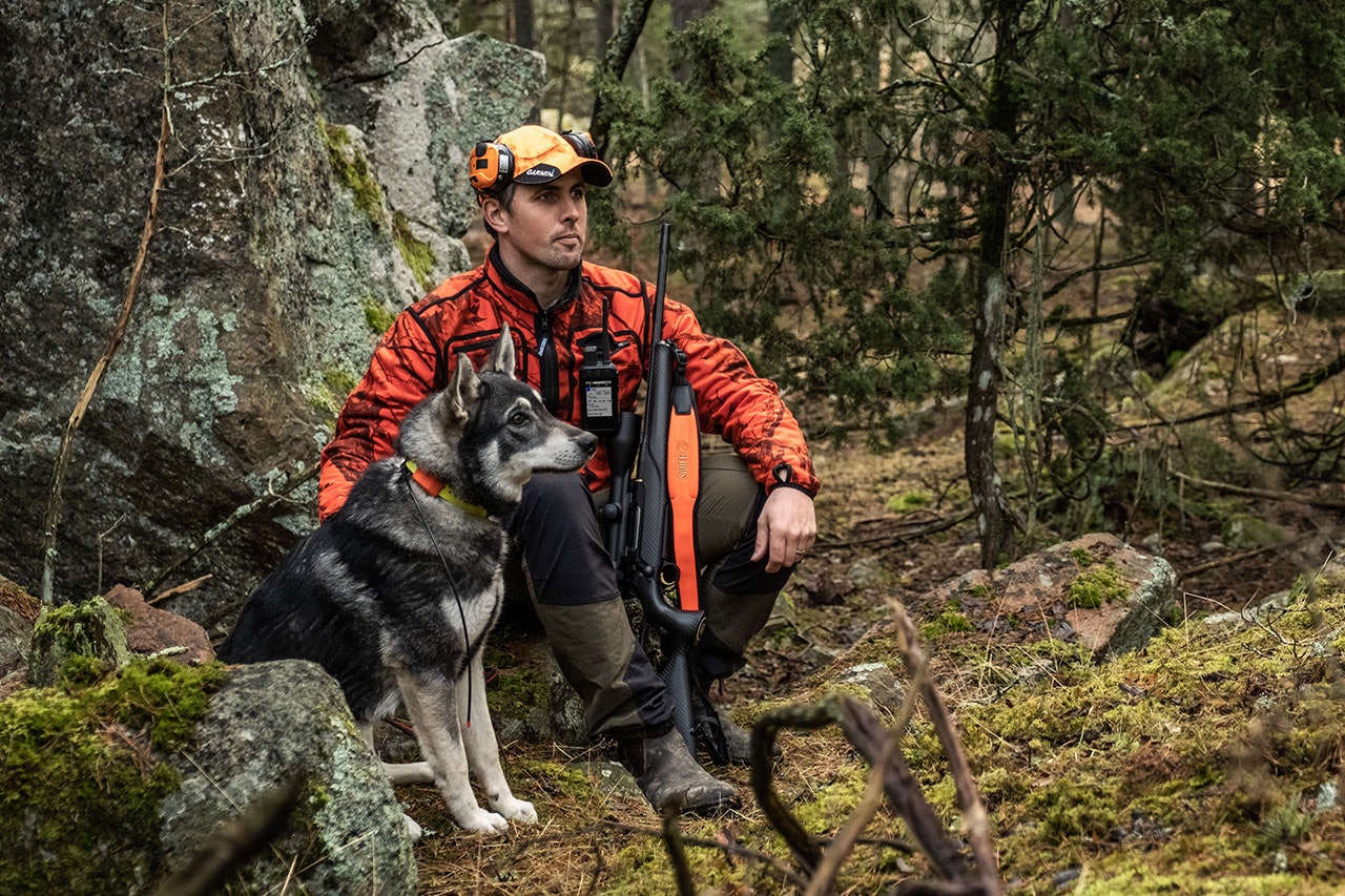 Garmin Alpha 200i hundepeiler er en ny håndenhet i Alpha-serien. Flere knapper og berøringsskjerm skal gjøre den mer "hanskevennlig". Garmin Alpha 200i hundepeiler jakthund