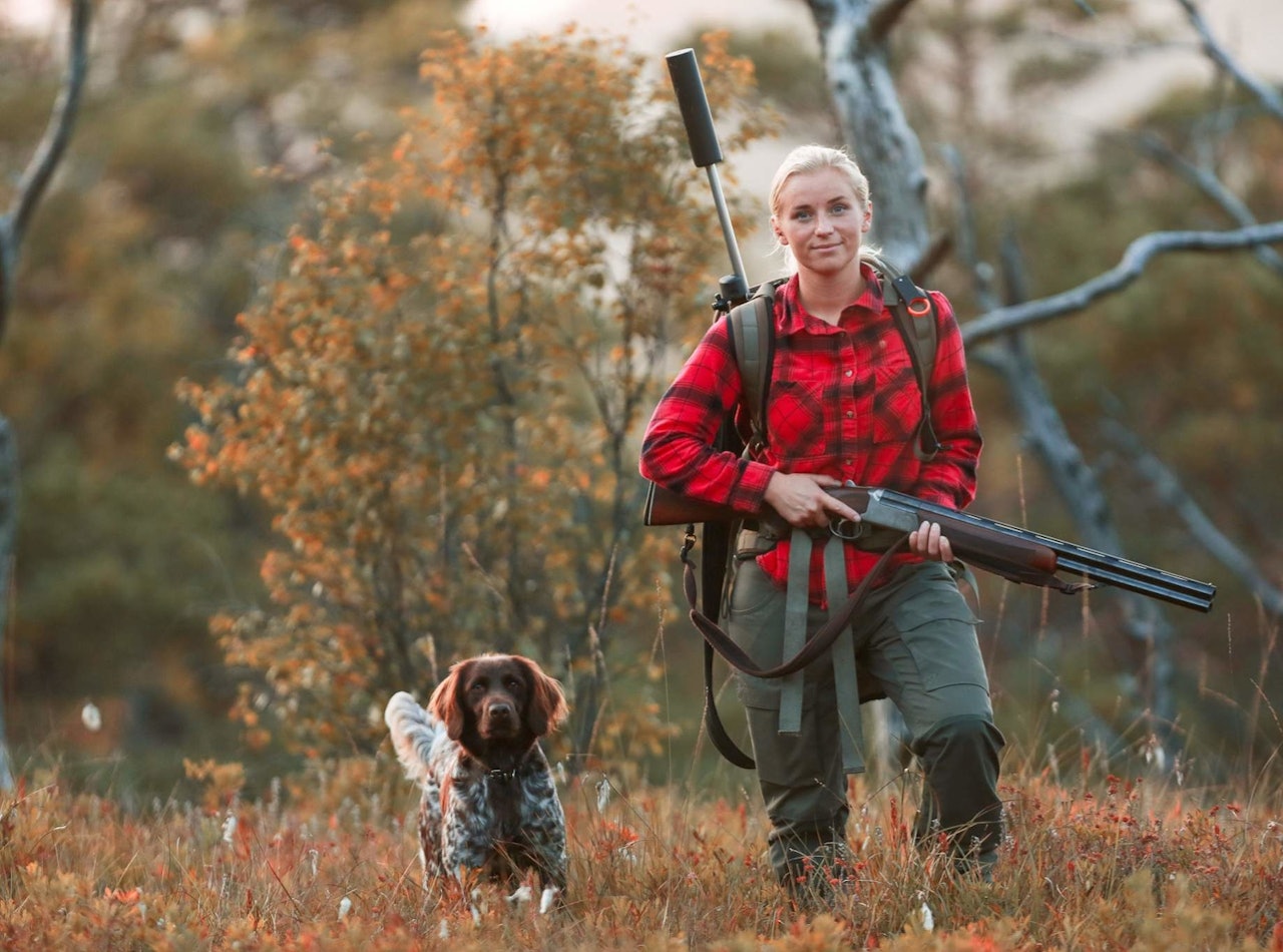 Ferske jegere kan bli med en erfaren jeger på jakt. Foto: Janne Svihus/NJFF Ferske jegere kan bli med en erfaren jeger på jakt. Foto: Janne Svihus/NJFF
