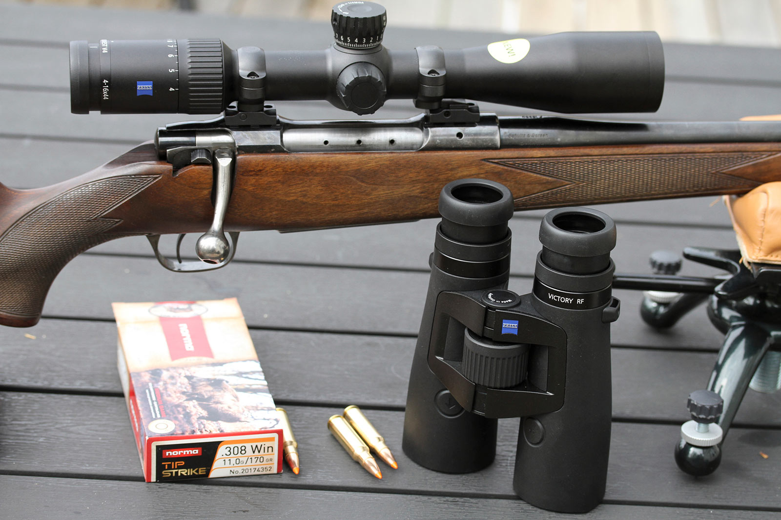 Test-av-kikkert-med-avstandsmåler-Zeiss-Victory-RF-10x42-4