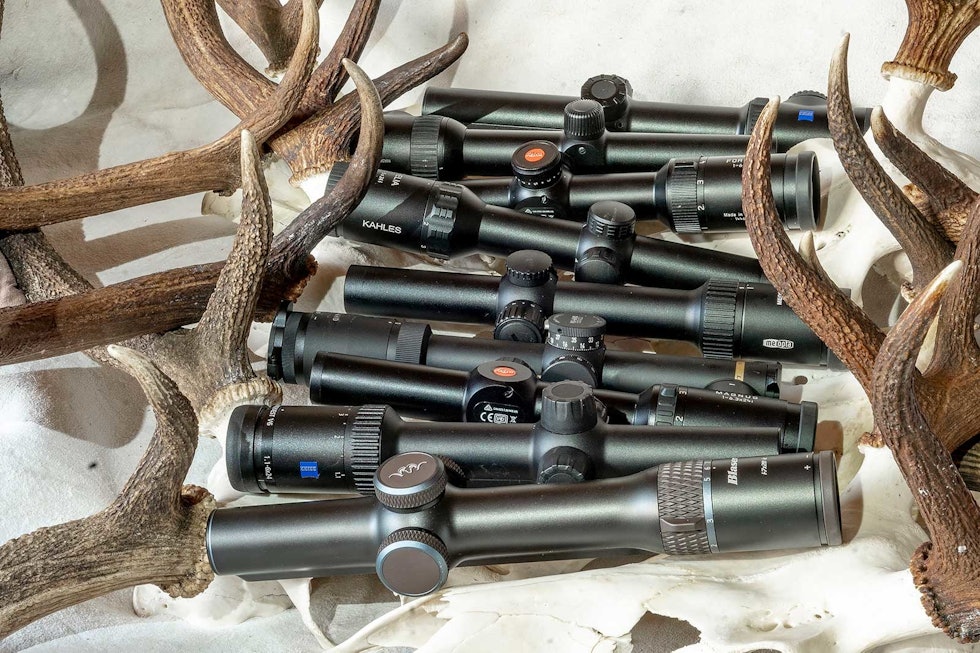 Kvalitet koster: Med en totalpris på nær 200.000 kr, må du sjøl avgjøre hvor grensa går, men du får bedre kikkert jo mer du betaler. Blaser Infinity 1-7x28 IC, Zeiss V8 Victory 1-8x30, Leica Magnus i 1-6,3x24, Swarovski Z6i 1-6x24 L, Leica Fortis 6 1-6x2i, Leupold 1-6x24 VX-6 HD, Zeiss Conquest V6 1,1-6x24 Mb, Kahles Helia 1-5x24i, Meopta Meostar R2 1-6x24 RD