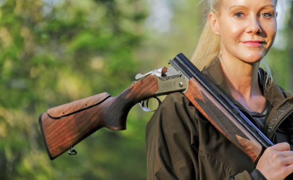 Vanskelig valg: Som kvinnelig jeger er det ikke bare å kjøpe ei lett og kort hagle og tro at alt blir fryd og gammen. Vanskelig valg: Som kvinnelig jeger er det ikke bare å kjøpe ei lett og kort hagle og tro at alt blir fryd og gammen.