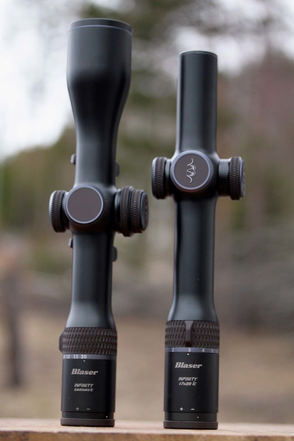 SMEKKERT DESIGN: Blaser-kikkertene framstår stilfullt og nøkternt med silkematt overflate og nøytrale detaljer. Test-Blaser-Infinity-7