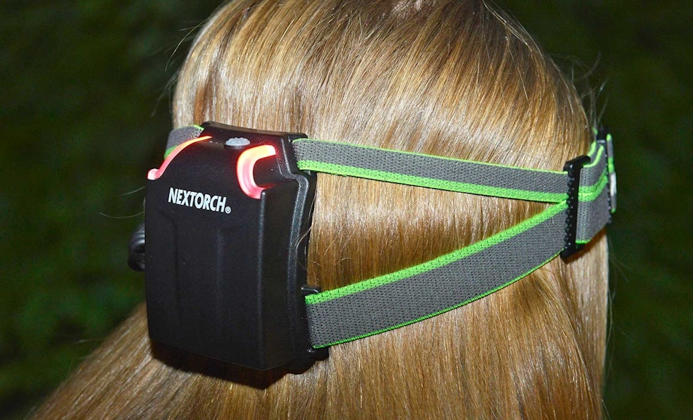 TIGHT: Nextorch Mystar har det beste hodebåndet. Med ergonomisk utformet batterikasse sitter den veldig godt på hodet. test-av-hodelykter-3