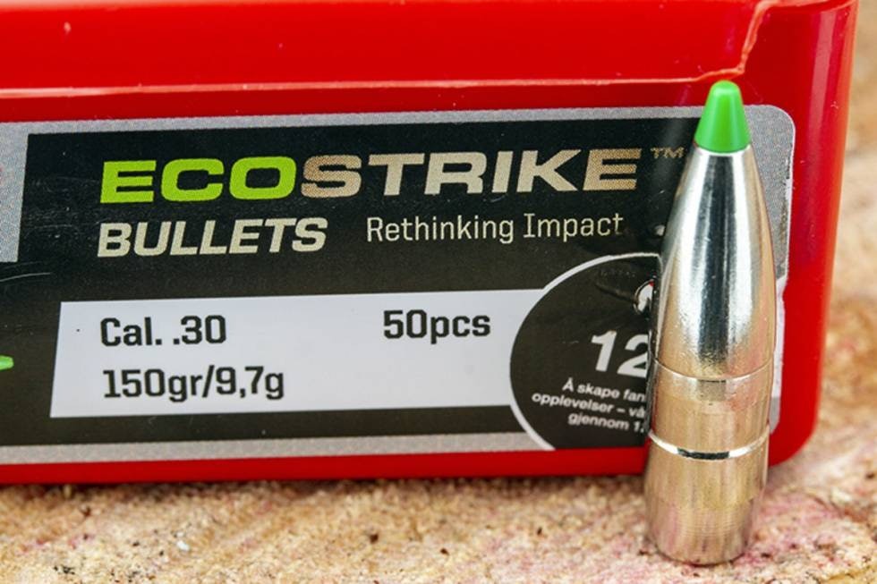 Norma 150 Ecostrike i 150 grain Norma 150 Ecostrike-kule foran eske
