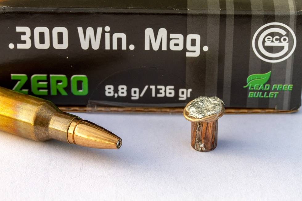 Zero 300 Win mag: Motsatt av normalt gikk kula dypere i magnum enn i 30-06. Zero 300 Win mag: Motsatt av normalt gikk kula dypere i magnum enn i 30-06.