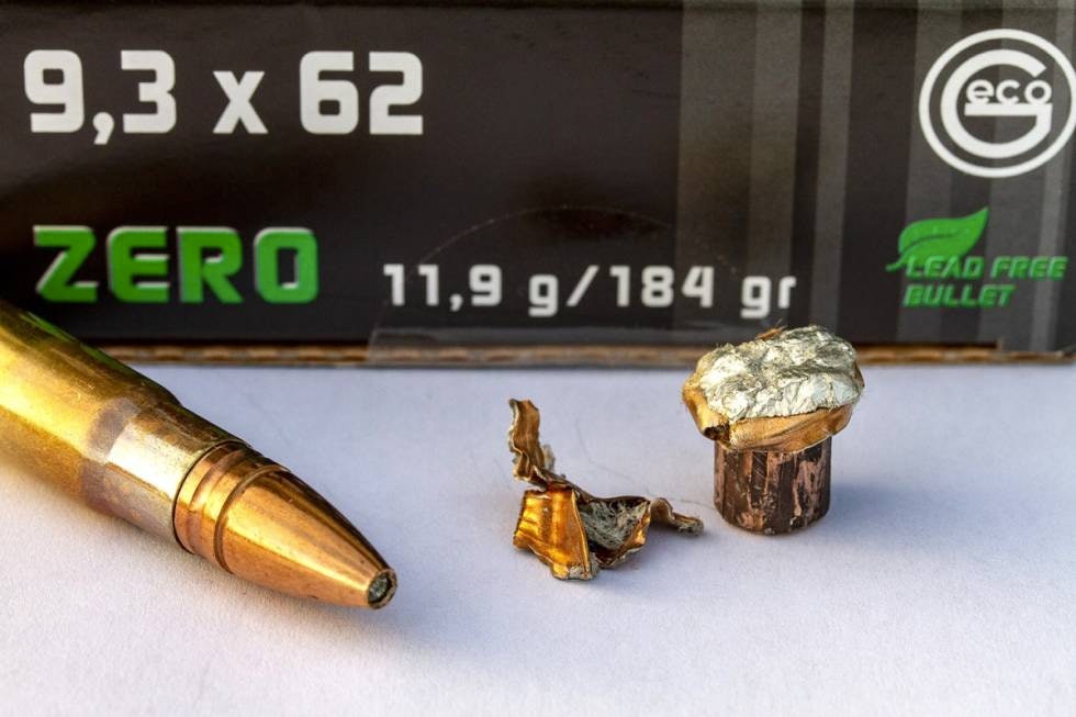 Zero 9,3 x 62: Dette ser ut til å være en patron og ei kule for rask villsvinparkering! Zero 9,3 x 62: Dette ser ut til å være en patron og ei kule for rask villsvinparkering!
