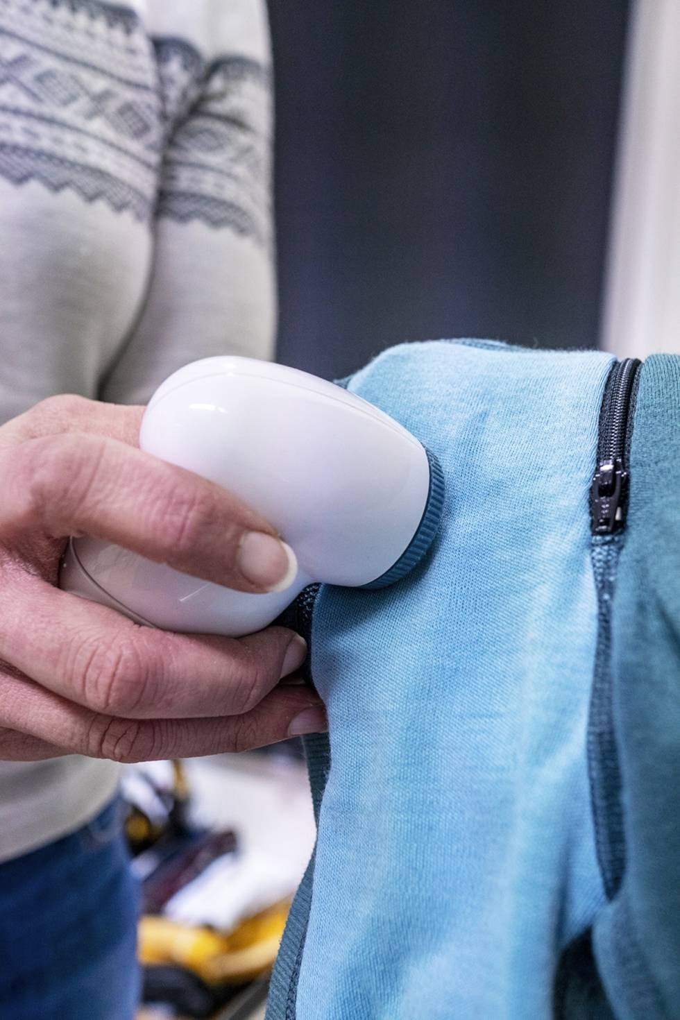 Som nytt: En nuppefjerner kan fornye ullundertøyet ditt. Nuppefjerner fjerner nupper på ullundertøy.