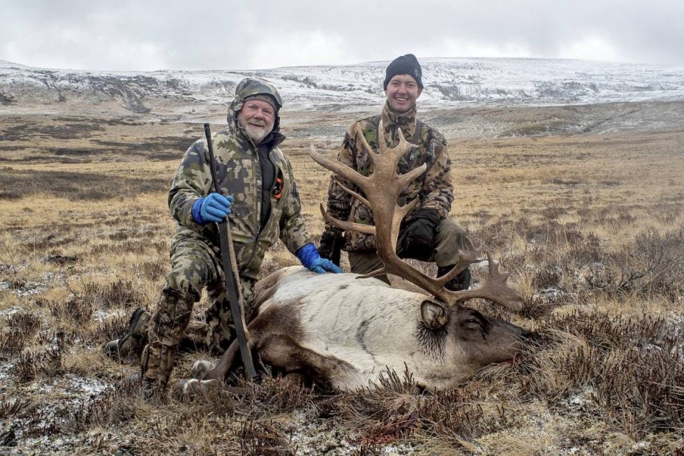 Dianas gaver: Jaktgudinnen har ikke glemt oss selv om vi tar en hviledag etter elgjakta. På fjellet finner vi caribou.