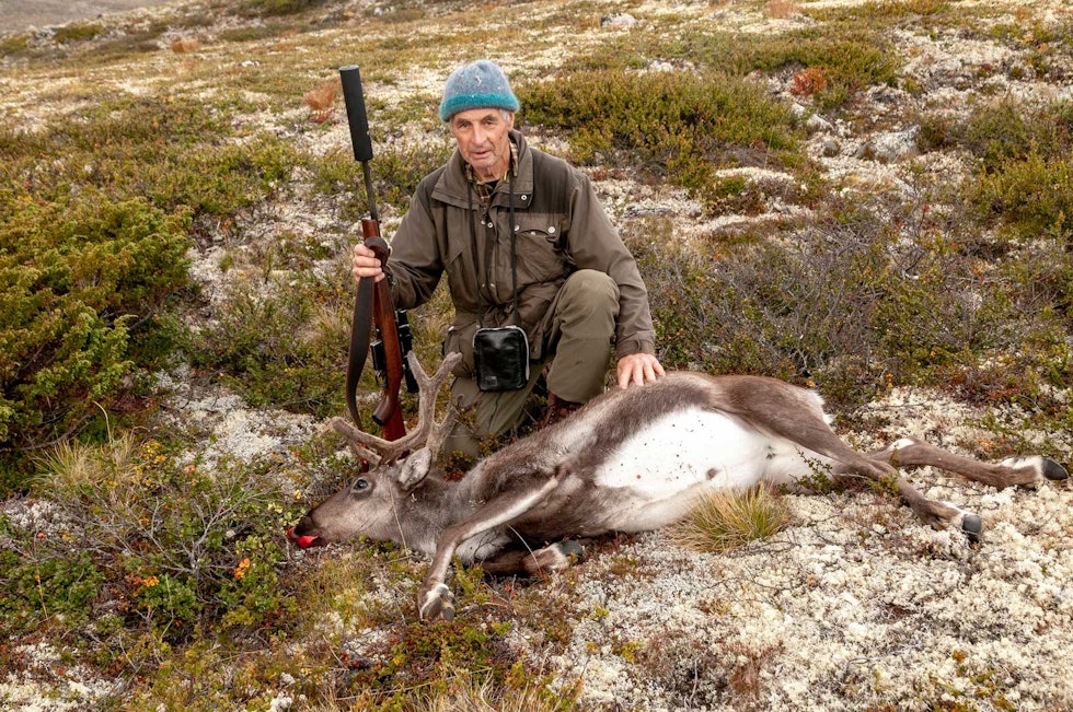 Bonussimle: Jegeren har utnyttet sin sjanse og er godt fornøyd med fin villreinjakt. Villrein-Snøhetta-6