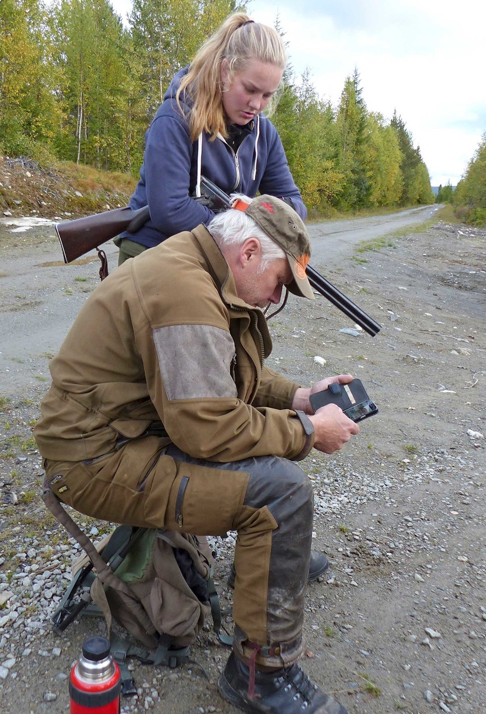 Moderne midler: Dagens jegere har mer moderne hjelpemidler enn i tidligere tider, men fortsatt må man ha gode hunder til å gjøre jobben. Harejakt-Hedalen-4