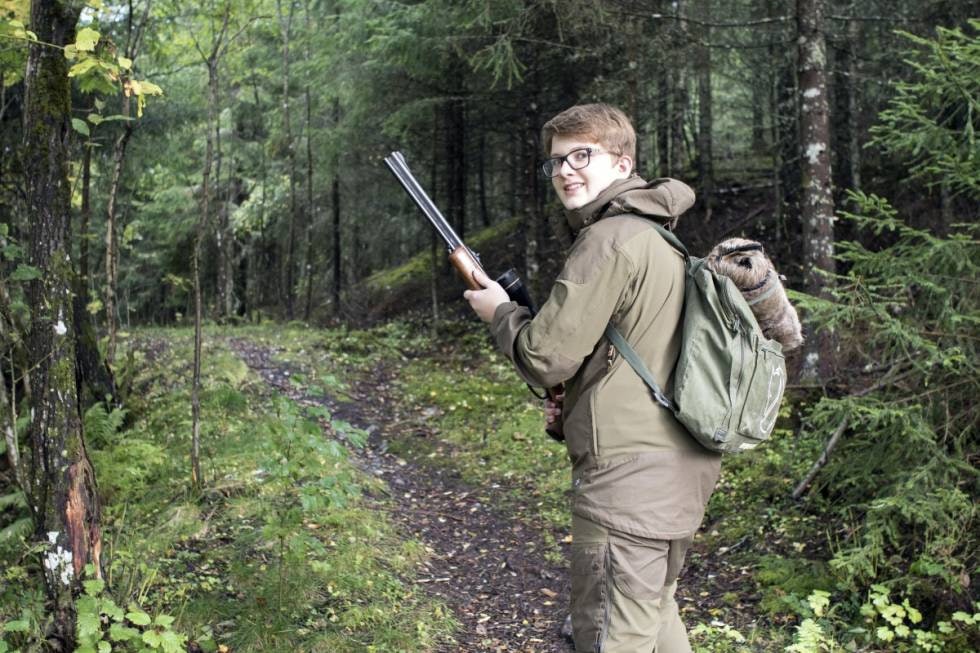 DEN FØRSTE TUREN: Klar for første tur på jakt. Kombien behandles etter alle sikkerhetsregler. DEN FØRSTE TUREN: Klar for første tur på jakt. Kombien behandles etter alle sikkerhetsregler.