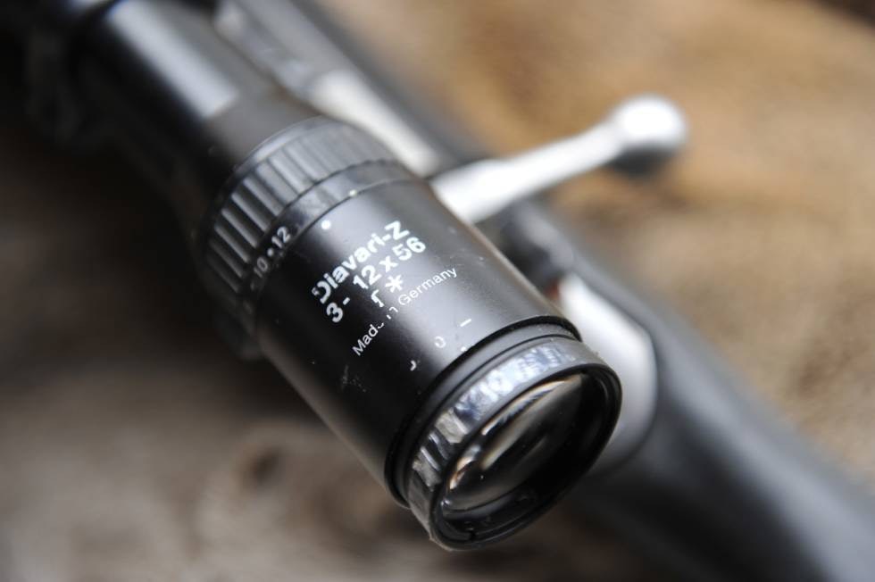 BRUKT SIKTE: Et eldre kikkertsikte av god kvalitet kan fungere greit som inngangsport, men tilstanden bør sjekkes grundig. Her er en brukt Zeiss Diavari 3-12x56. BRUKT SIKTE: Et eldre kikkertsikte av god kvalitet kan fungere greit som inngangsport, men tilstanden bør sjekkes grundig. Her er en brukt Zeiss Diavari 3-12x56.