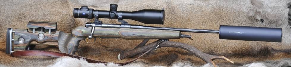 SCHULTZ & LARSEN VICTORY: Med GRS-stokk, Zeiss V8 4,8-35x60, og A-tec Megahertz lyddemper. Totalpris ca 63 000 kroner. SCHULTZ & LARSEN VICTORY: Med GRS-stokk, Zeiss V8 4,8-35x60, og A-tec Megahertz lyddemper. Totalpris ca 63 000 kroner.