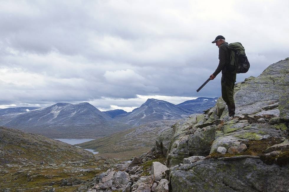 FJELLRYPAS DOMENE: De siste åra har det vert lite fugl, men Ragnar er stadig optimist, og i dag er han godt fornøyd med rypejakta FJELLRYPAS DOMENE: De siste åra har det vert lite fugl, men Ragnar er stadig optimist, og i dag er han godt fornøyd med rypejakta
