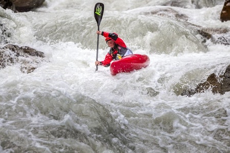 BRATT: Mariann Sæther er verdensmester i bratt elvepadling. Her deler hun sine fem favorittelver. Foto: Jens Klatt BRATT: Mariann Sæther er verdensmester i bratt elvepadling. Her deler hun sine fem favorittelver. Foto: Jens Klatt