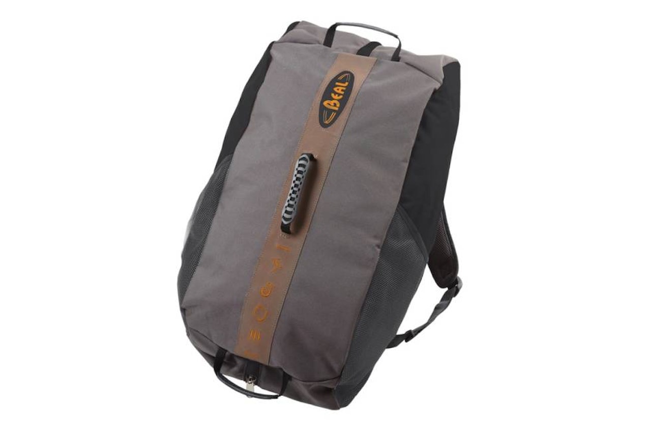 BEAL COMBI CLIFF 35: Testens minste, billigste og letteste sekk Beal Combi Cliff 35 liter klatresekk test