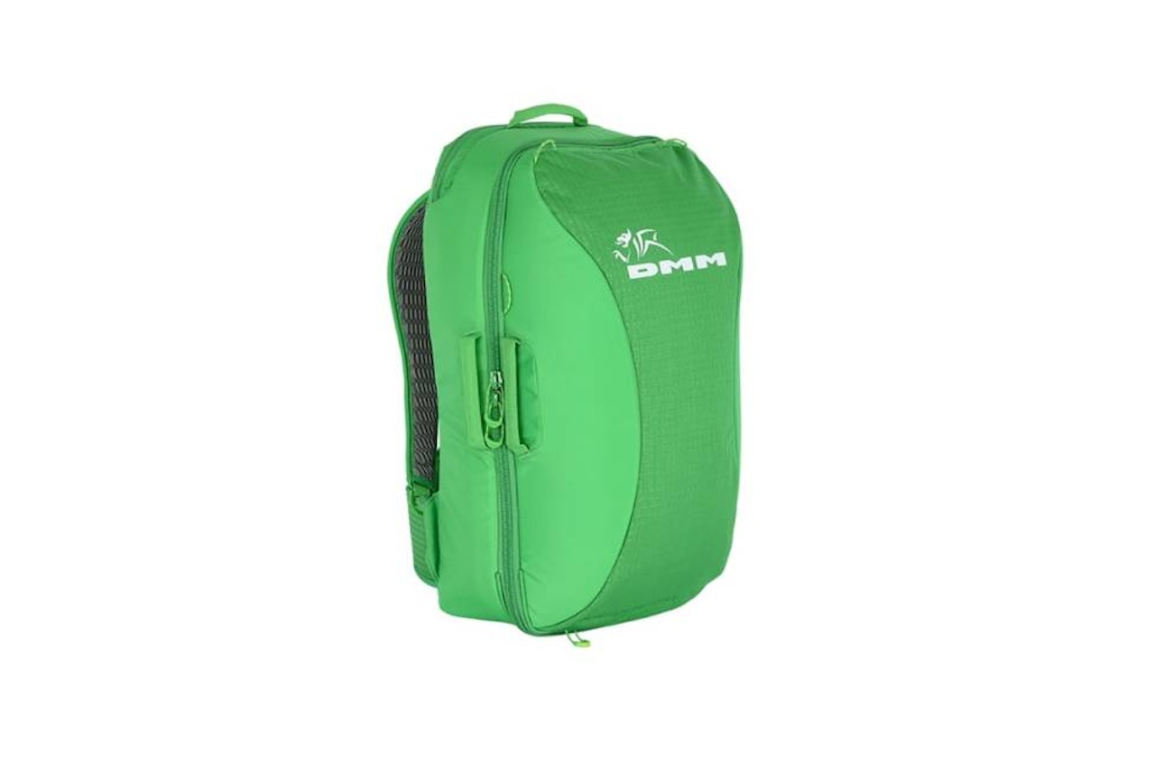 DMM FLIGHT SPORT CLIMBING SACK: Romslig og full av funksjoner DMM Flight Sport Climbing Sack test av klatresekk