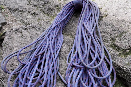 MAMMUT CRAG SENDER DRY: Et lett og smidig tau for de erfarne klatrerne. Foto: Lisa Kvålshaugen Bjærum MAMMUT CRAG SENDER DRY: Et lett og smidig tau for de erfarne klatrerne. Foto: Lisa Kvålshaugen Bjærum