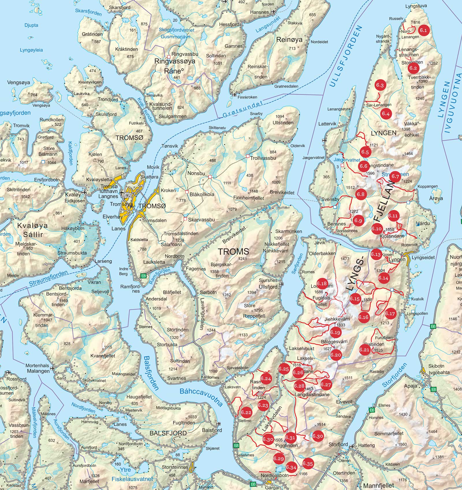 35 TURER: Oversiktskart over Lyngsalpene. Fra Toppturer i Troms.