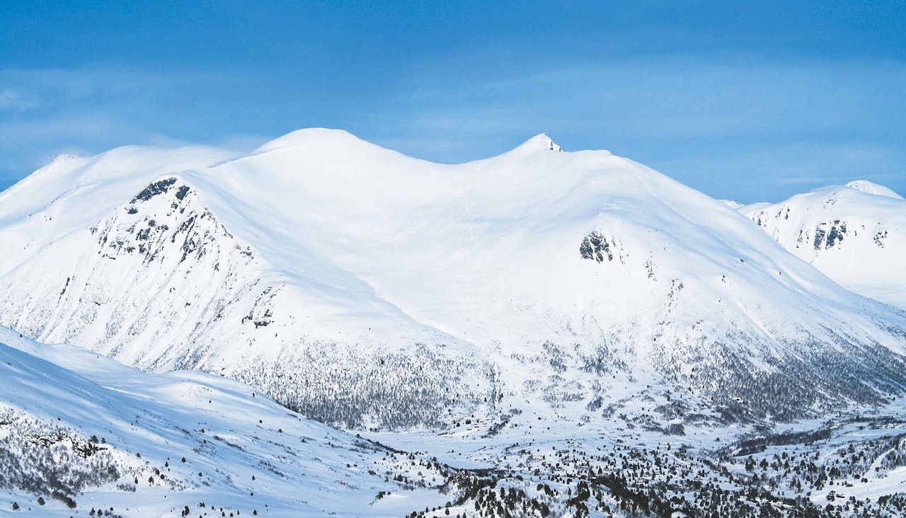 Smørbottfjellet 1188 moh fra Toppturer i Romsdalen