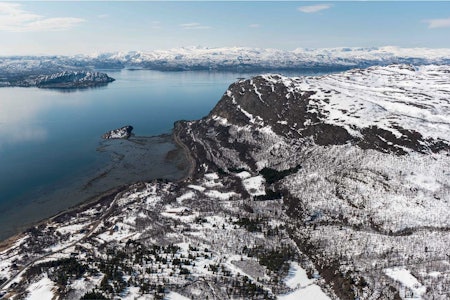 Kista fotografert fra øst. Foto: Jan R. Olsen. / Trygge toppturer. Kista fotografert fra øst. Foto: Jan R. Olsen. / Trygge toppturer.