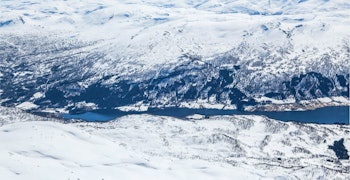 Slettind sett fra nord. Foto: Espen Schive. / Trygge toppturer. Slettind sett fra nord. Foto: Espen Schive. / Trygge toppturer.