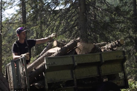 RYDDER: Robert Aaring på jobb på Vassfjellet. Foto: Skjermdump Robert Aaring