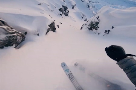 DJEVELTANNA: Nikolai Schirmer på vei ned Djeveltanna. Foto: Skjermdump DJEVELTANNA: Nikolai Schirmer på vei ned Djeveltanna. Foto: Skjermdump