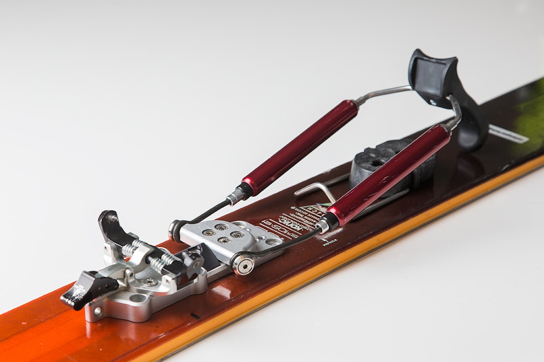 LETTERE OPP: Fjærene på Moonlight-bindingen kan tas av på turen opp. Foto: Kristoffer H. Kippernes LETTERE OPP: Fjærene på Moonlight-bindingen kan tas av på turen opp. Foto: Kristoffer H. Kippernes