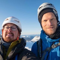 Nelson Neirinck og Kjetil Grimsæth på toppen av Kaldfonna. Foto: Nelson Neirinck