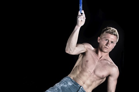 RÅSKINN: Det er ikke mange gram fett på kroppen til Magnus Midtbø. Foto: Dan Morris og Chris Noble. RÅSKINN: Det er ikke mange gram fett på kroppen til Magnus Midtbø. Foto: Dan Morris og Chris Noble.