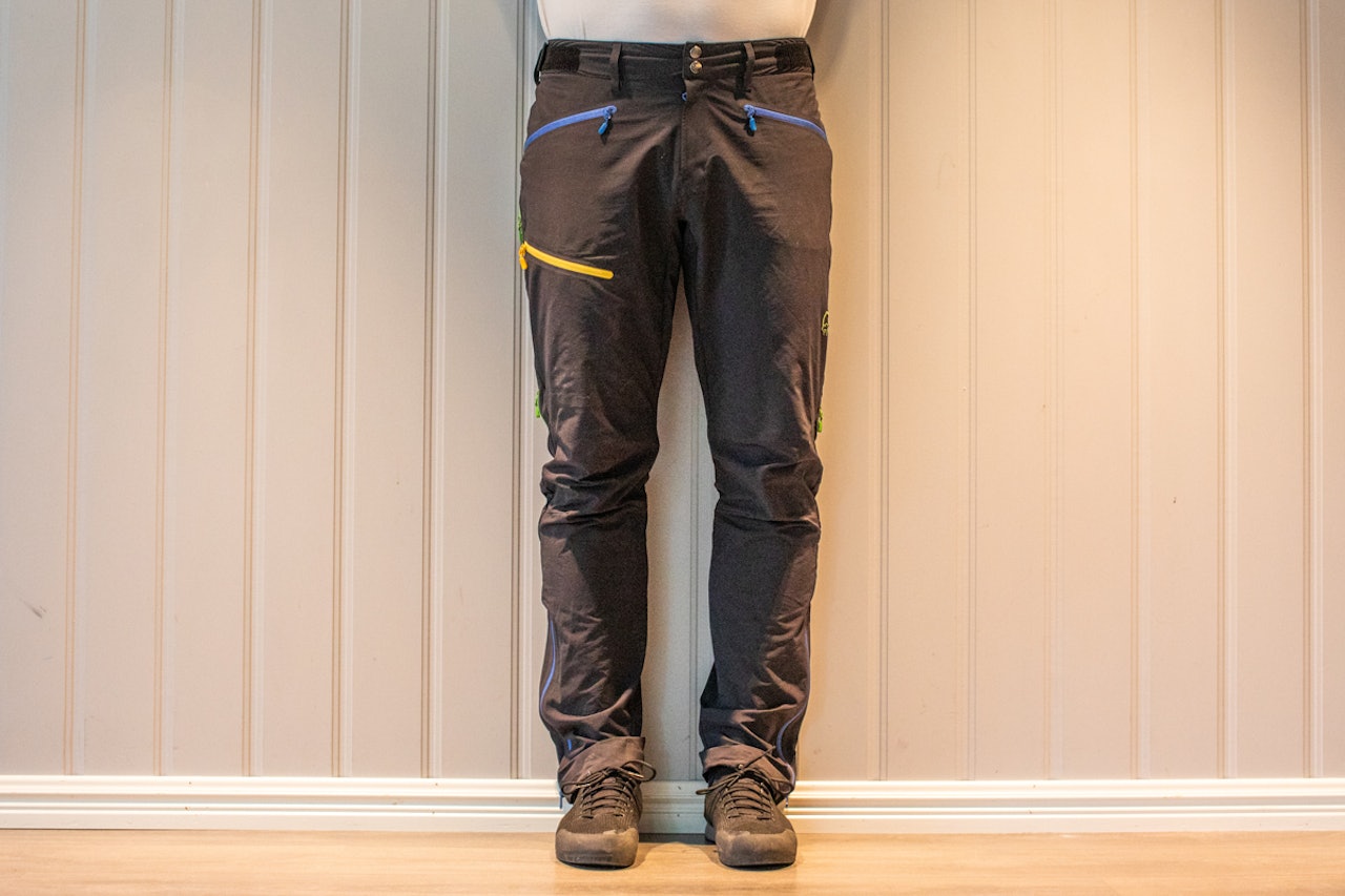 NORRØNA FALKETIND FLEX1 PANTS: Falketind Flex1 pants har svært behagelig passform. Norrøna Falketind Flex1 pants til test klatring