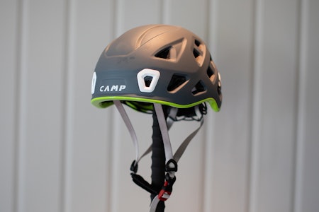 CAMP STORM: Testens mest komfortable hakereim. Foto: Tore Meirik Camp Storm klatrehjelm test