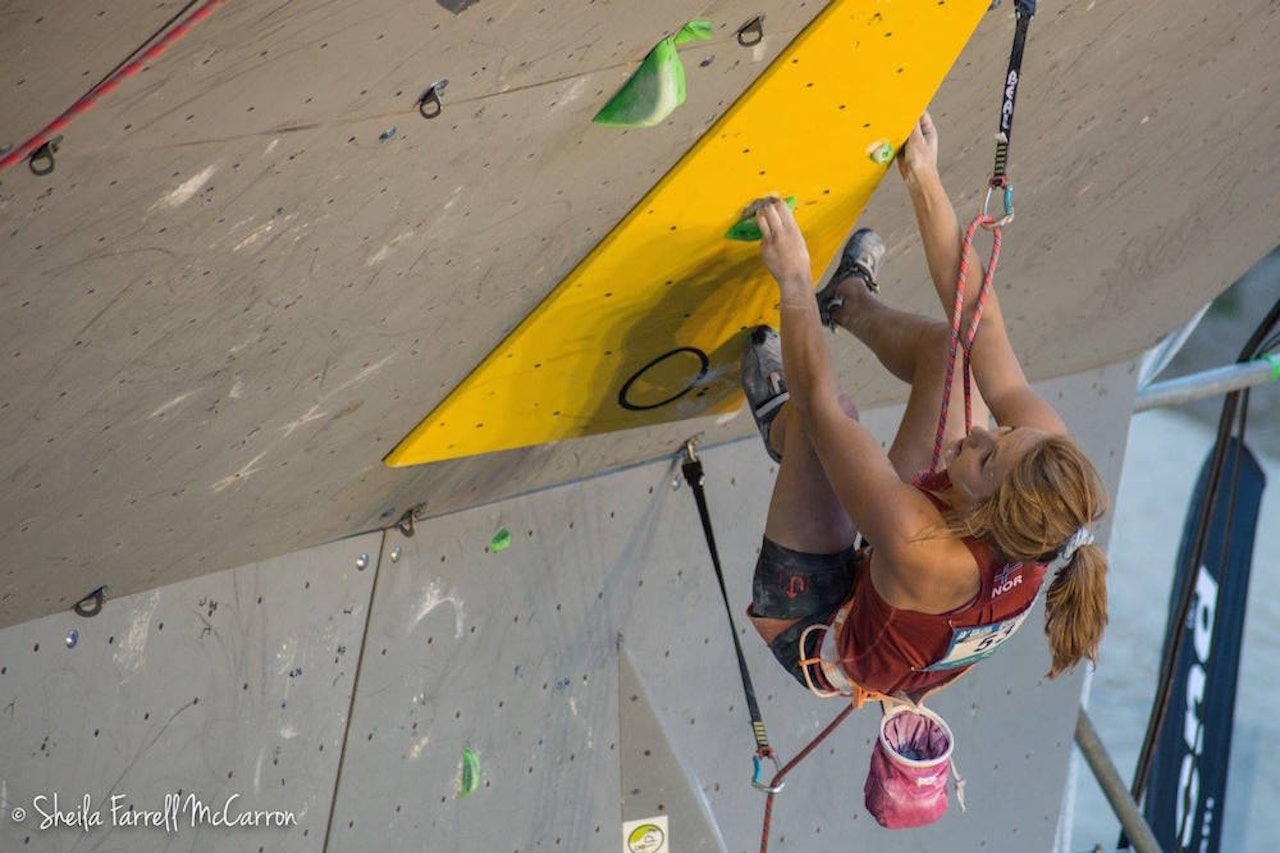 Tina Hafsaas sekunder før hun faller i semifinalen. Foto: Sheila Farrell McCarron Tina Hafsaas sekunder før hun faller i semifinalen. Foto: Sheila Farrell McCarron