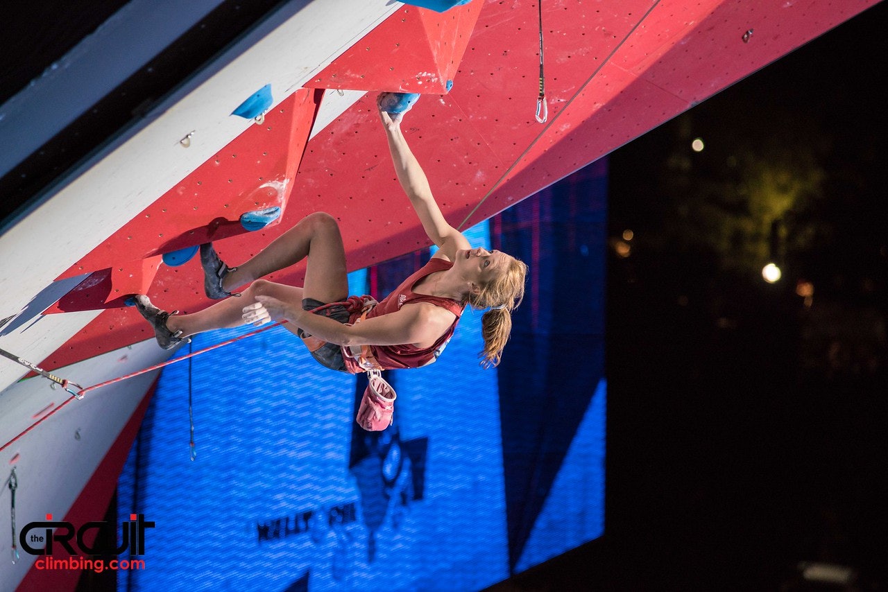 Tina Hafsaas på finaleruten. Foto: Eddie Fowke ved The Circuit Climbing and Performance Tina Hafsaas på finaleruten. Foto: Eddie Fowke ved The Circuit Climbing and Performance