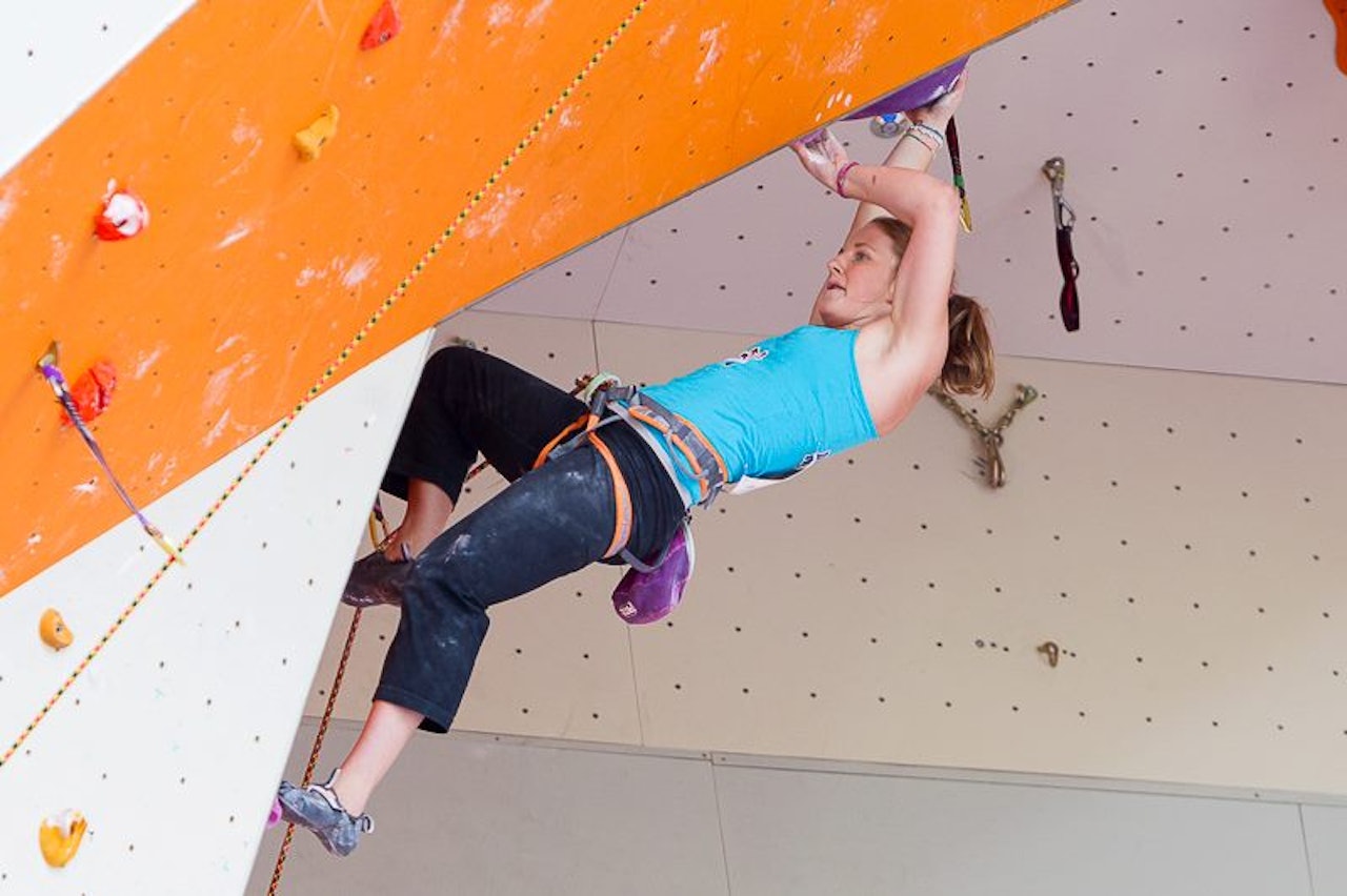 Tina Johnsen Hafsaas er en av verdens beste kvinnelige klatrere. Her konkurrerer hun i kvaliken i fjorårets junior VM. Foto: Christian J. Stewart Tina Johnsen Hafsaas er en av verdens beste kvinnelige klatrere. Her konkurrerer hun i kvaliken i fjorårets junior VM. Foto: Christian J. Stewart