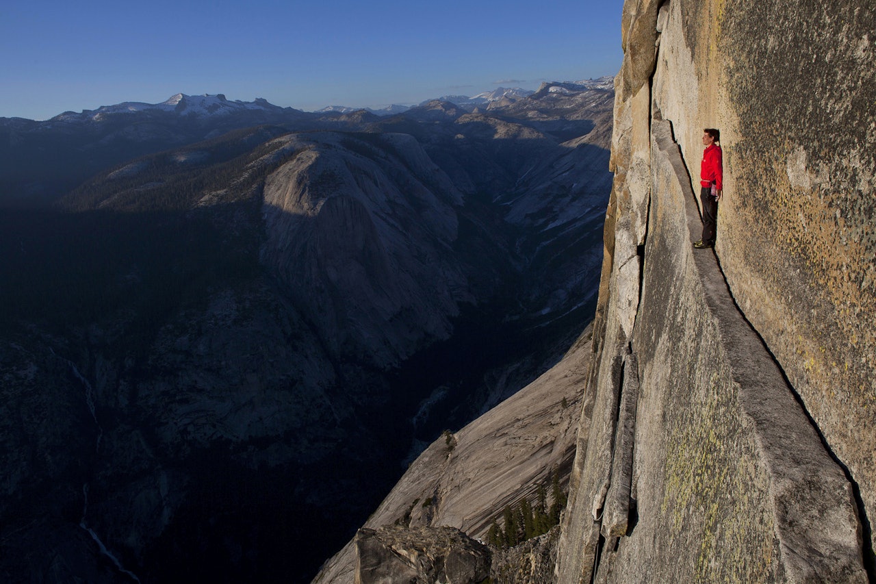 Alex Honnold soloerer på Half Dome. Foto: Alexhonnold.com Alex Honnold soloerer på Half Dome. Foto: Alexhonnold.com