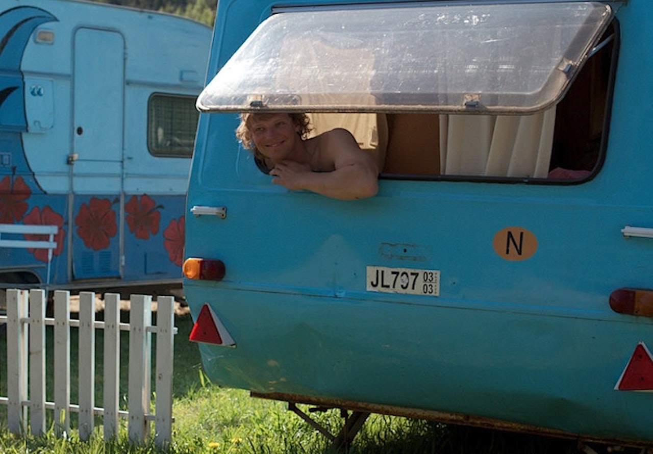 Det er på Strynefestivalen det skjer i pinsen. Ski, klatring og muligens så sene kvelder at du må sove litt utpå.  Det er på Strynefestivalen det skjer i pinsen. Ski, klatring og muligens så sene kvelder at du må sove litt utpå.