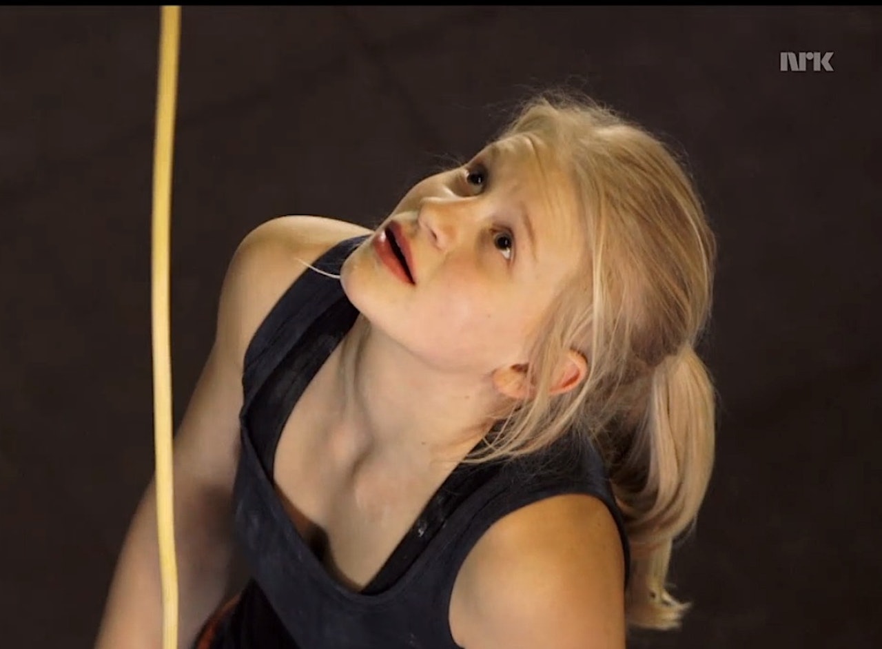 Bergljot J. Hansen (14) deltar i NRK Super-serien Best i mest. Skjermdump fra serien. Bergljot J. Hansen (14) deltar i NRK Super-serien Best i mest. Skjermdump fra serien.