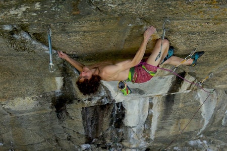 Leoline Extension (8c+) ble førstebesteget av Adam Ondra i fjor. Foto: Henning Wang