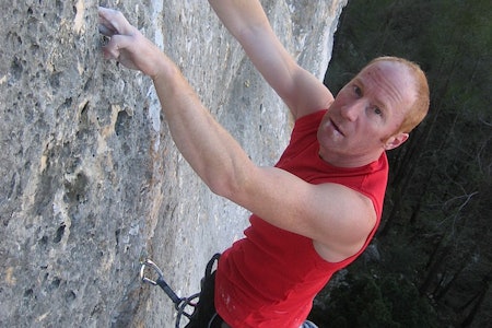 Håkon Hansen klatrer på sitt hjemsted Biar i Spania. Håkon Hansen klatrer på sitt hjemsted Biar i Spania.