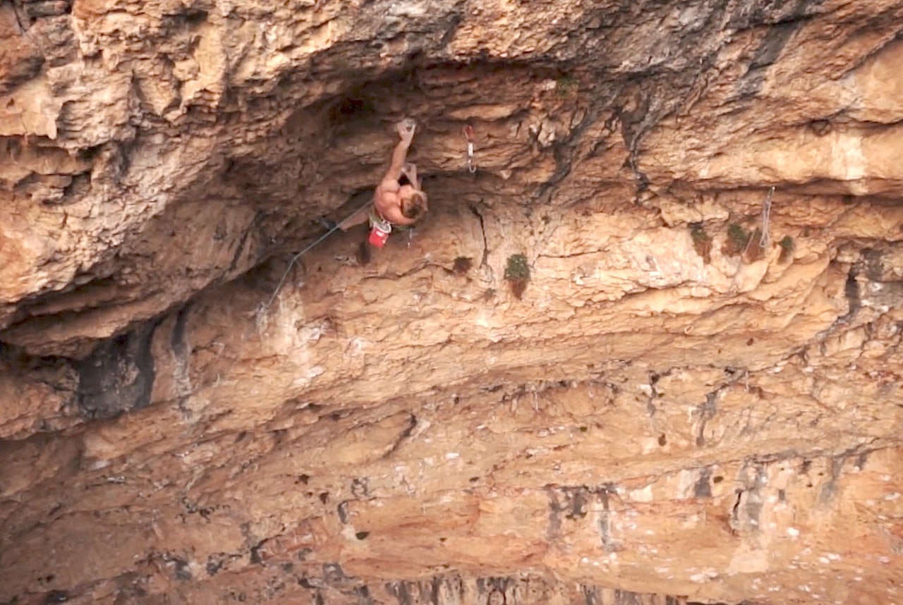 Magnus på Neandertal. Foto: Skjermdump fra filmen. Magnus på Neandertal. Foto: Skjermdump fra filmen.
